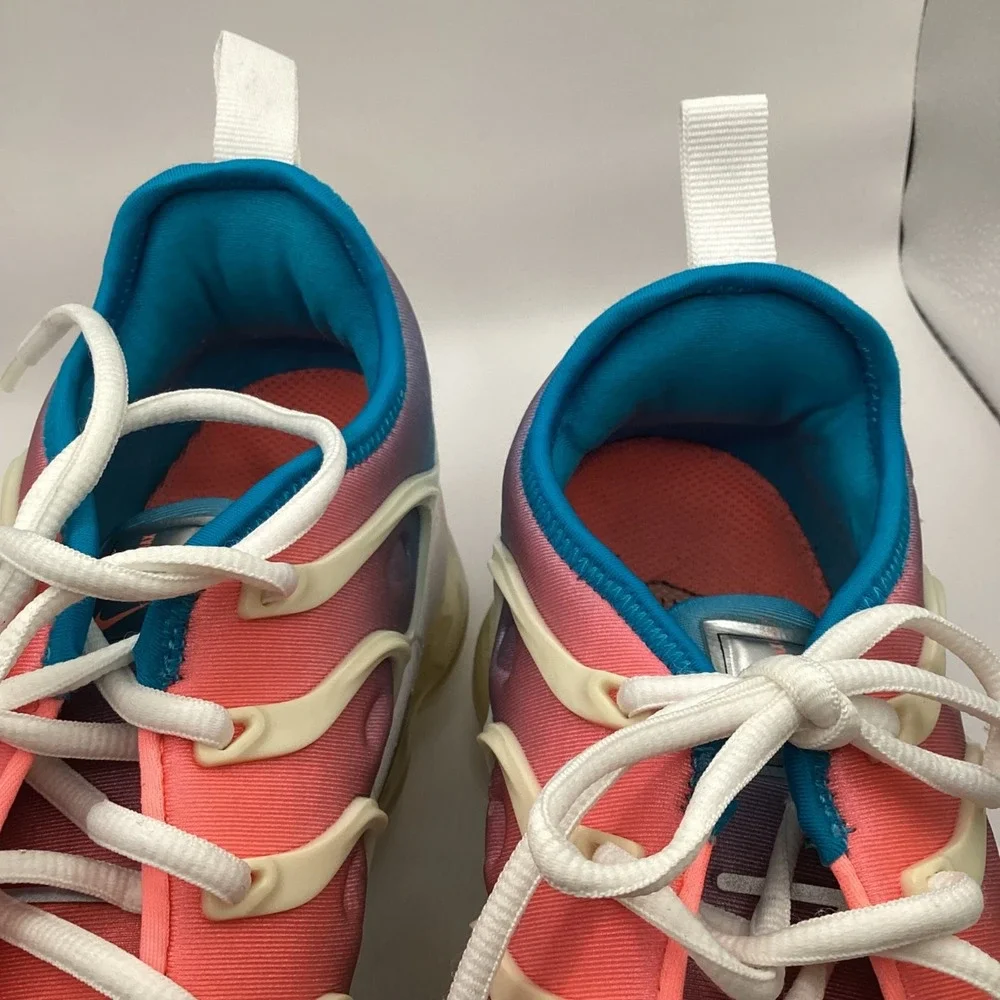 Ladies Nike Air VaporMax Plus Lava Glow Pink Blue Shoes Sneakers Size‎ 9